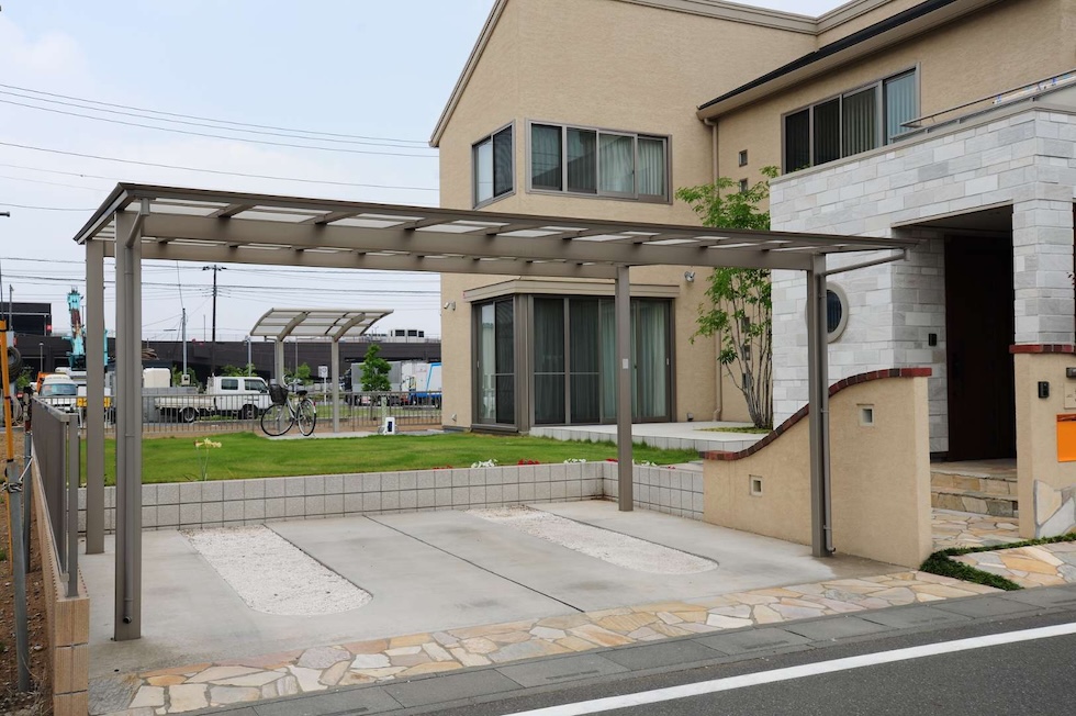 駐車スペース・カーポートの設置と床仕上げ